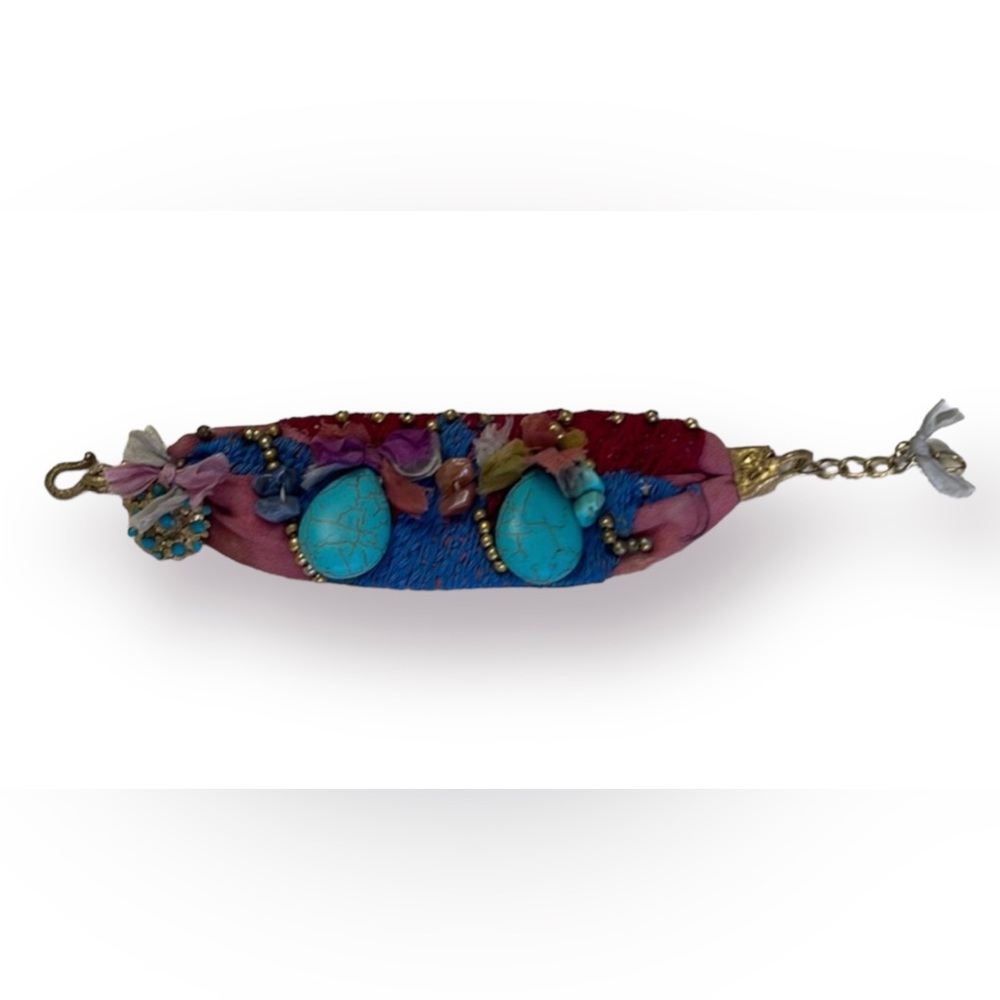 Handcrafted Bohemian Bracelet with Turquoise semi-precious Stone - Picture 3 of 6
